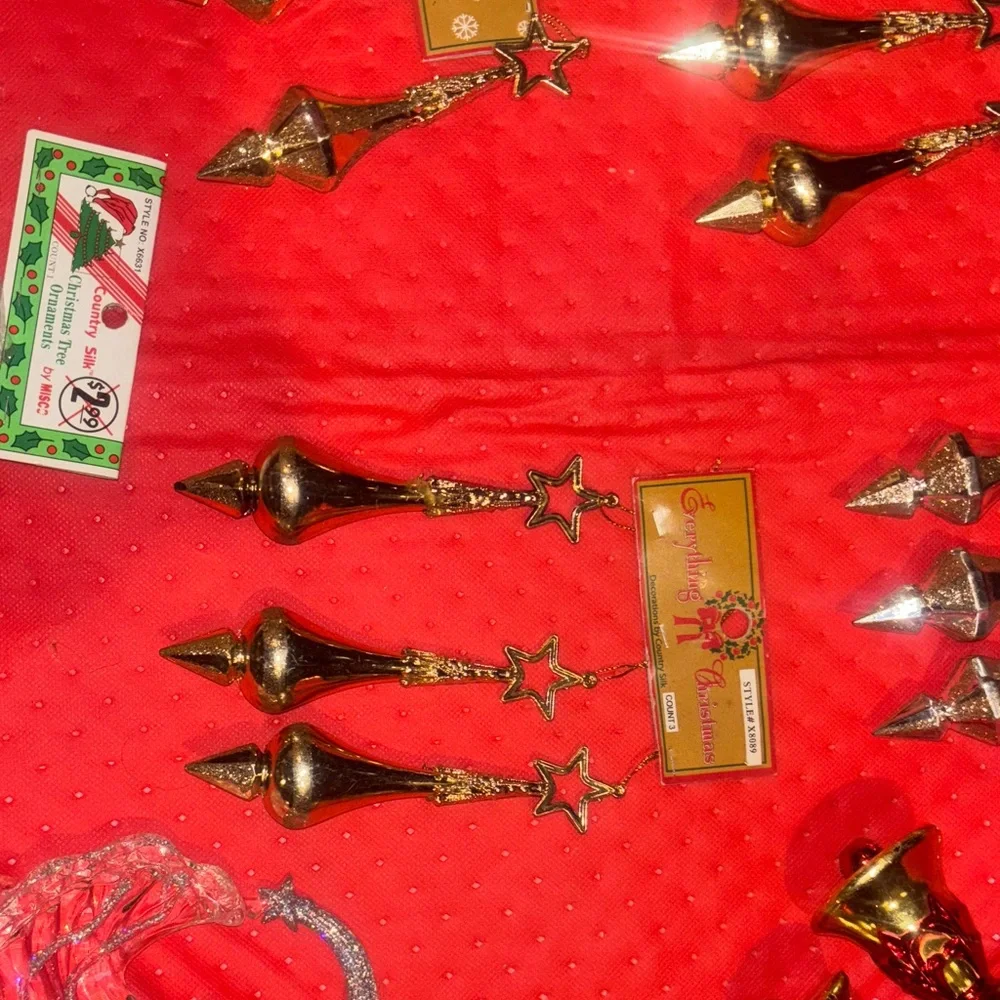 Gold and Red Christmas Ornaments Set - Picture 6 of 10